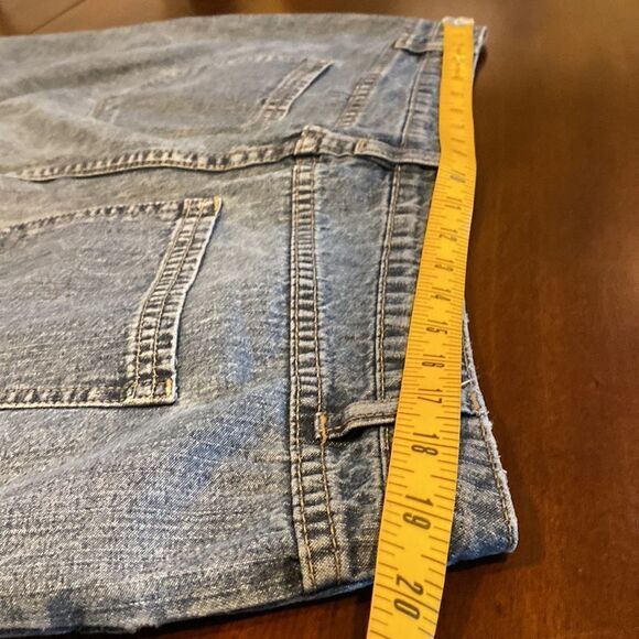 Liz Claiborne First Issue Women’s Blue Jean Shorts Size 16 - Picture 5 of 7